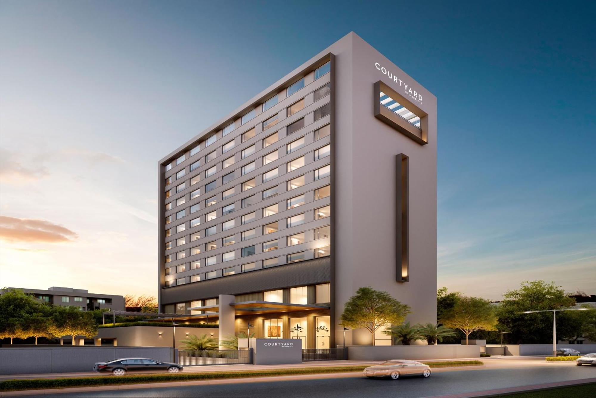 Courtyard By Marriott Vadodara Exteriör bild