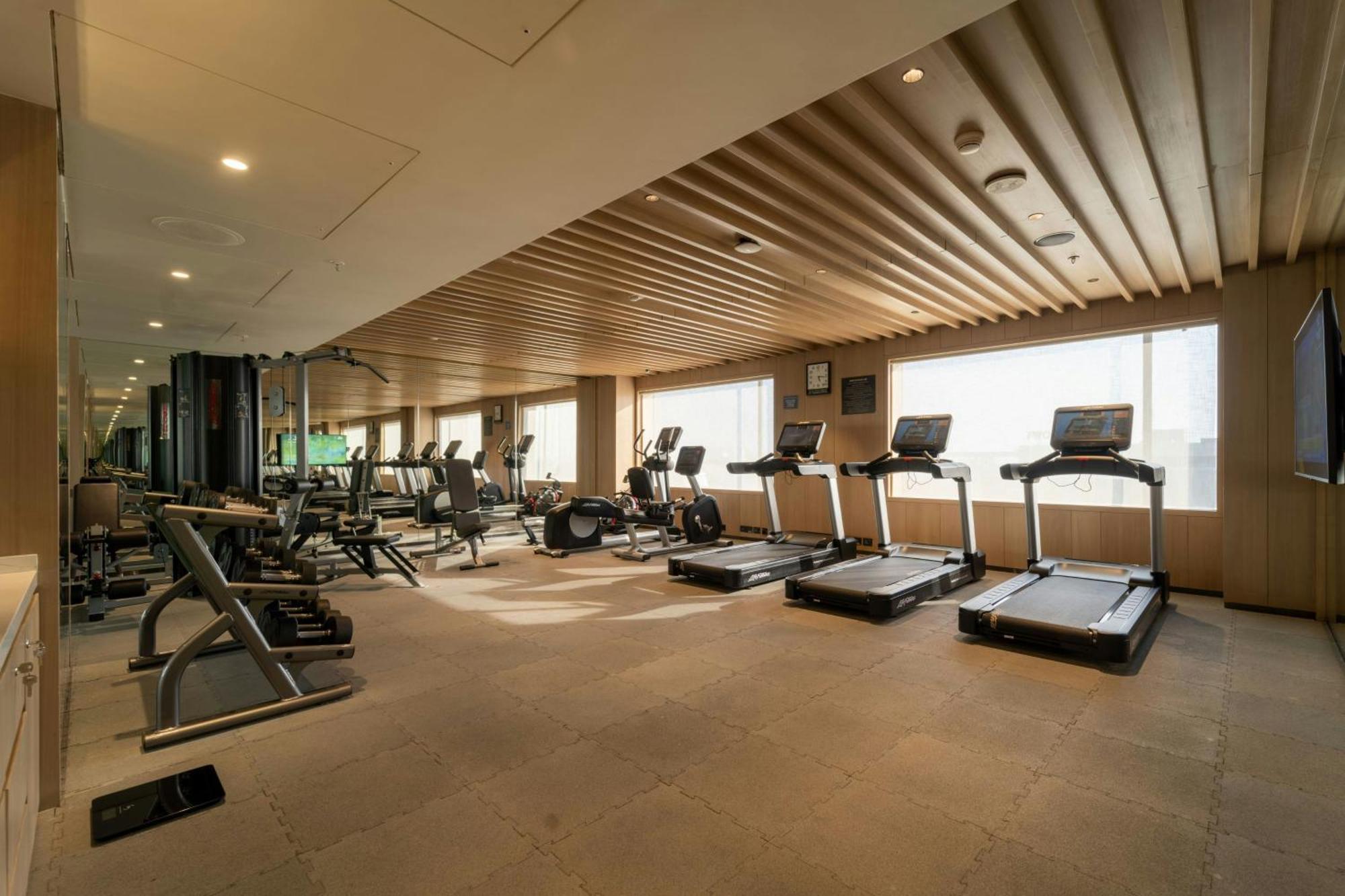 Courtyard By Marriott Vadodara Exteriör bild